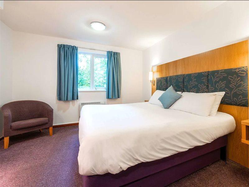 Comfort Inn Manchester North ミドルトン エクステリア 写真