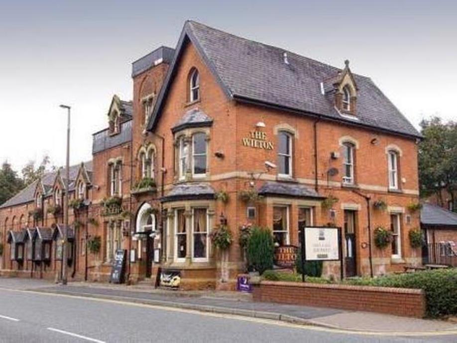 Comfort Inn Manchester North ミドルトン エクステリア 写真